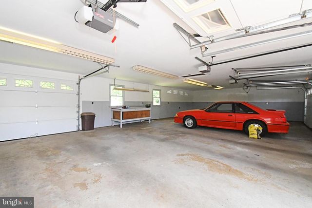 1207 TOWNSHIP LINE RD, Phoenixville, PA 19460