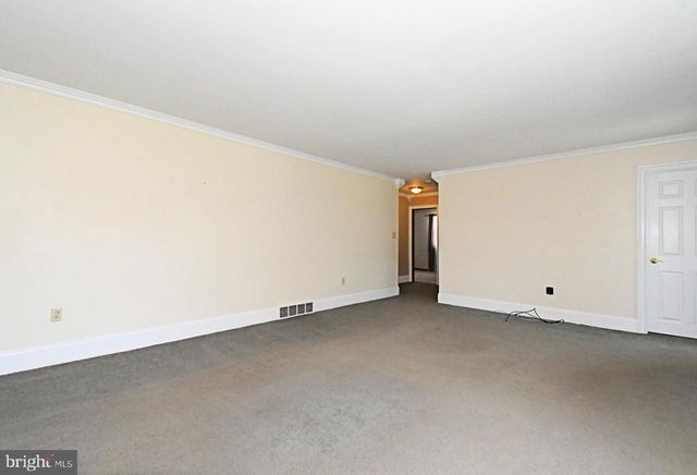 1207 TOWNSHIP LINE RD, Phoenixville, PA 19460