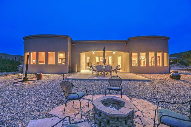 255 Diamond Tail Road, Placitas, NM 87043