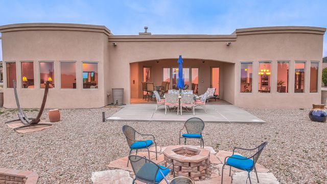 255 Diamond Tail Road, Placitas, NM 87043