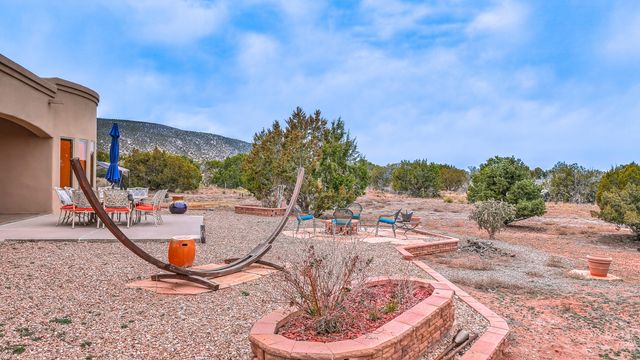 255 Diamond Tail Road, Placitas, NM 87043