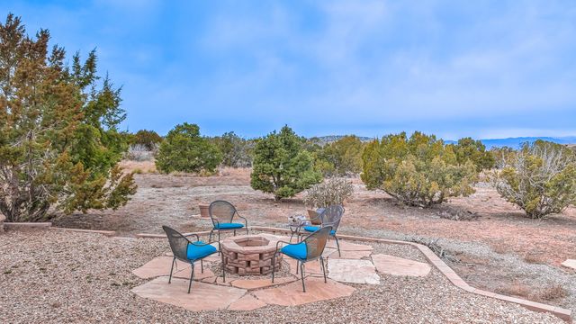 255 Diamond Tail Road, Placitas, NM 87043