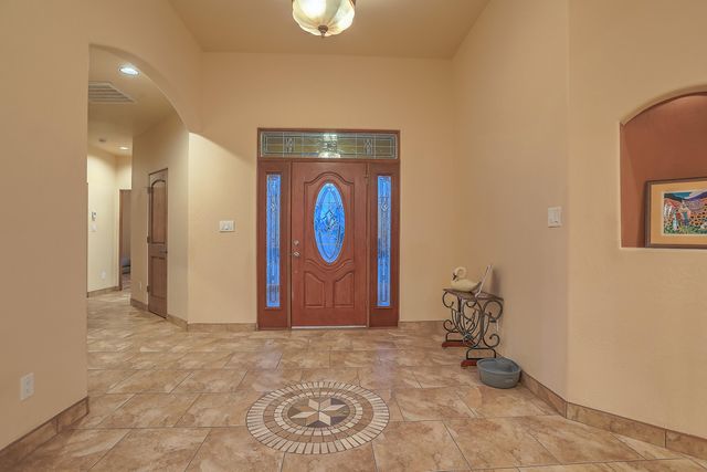 255 Diamond Tail Road, Placitas, NM 87043