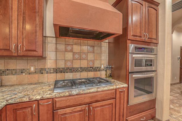 255 Diamond Tail Road, Placitas, NM 87043