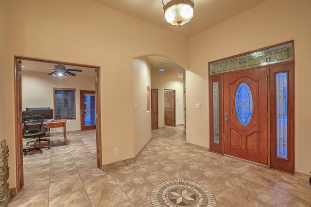 255 Diamond Tail Road, Placitas, NM 87043