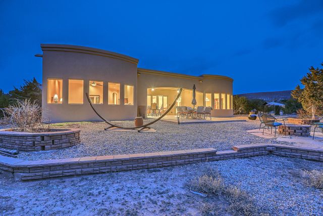 255 Diamond Tail Road, Placitas, NM 87043