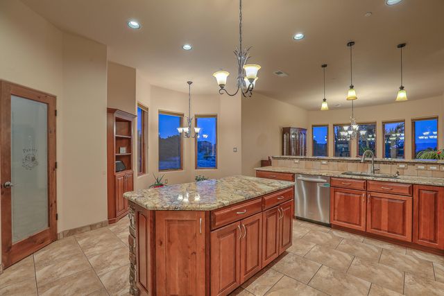 255 Diamond Tail Road, Placitas, NM 87043