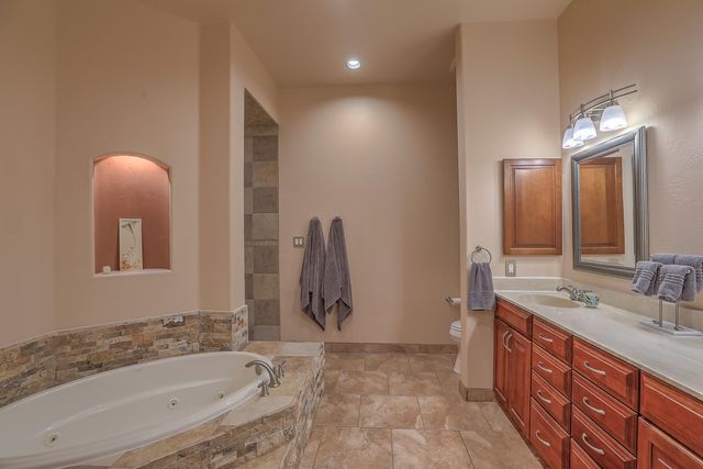 255 Diamond Tail Road, Placitas, NM 87043