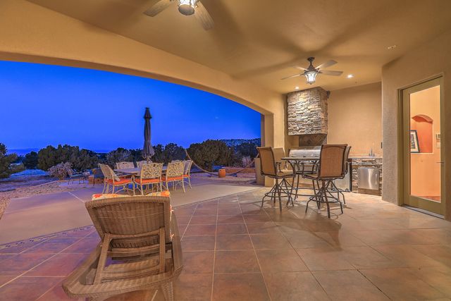 255 Diamond Tail Road, Placitas, NM 87043