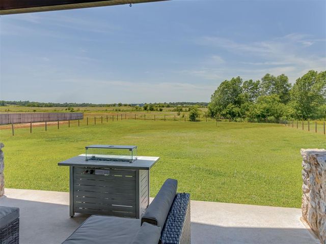 11656 Carefree Lane, Shawnee, OK 74804