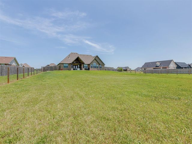 11656 Carefree Lane, Shawnee, OK 74804