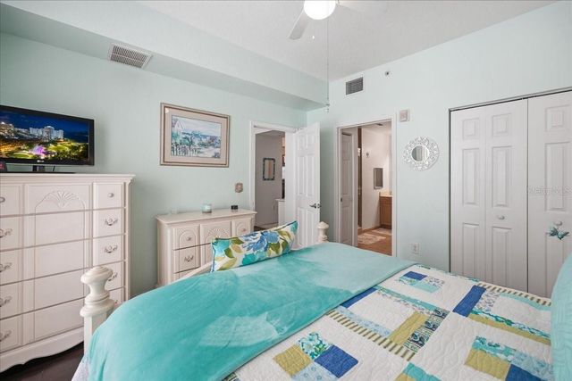 1064 N TAMIAMI TRAIL 1206, Sarasota, FL 34236