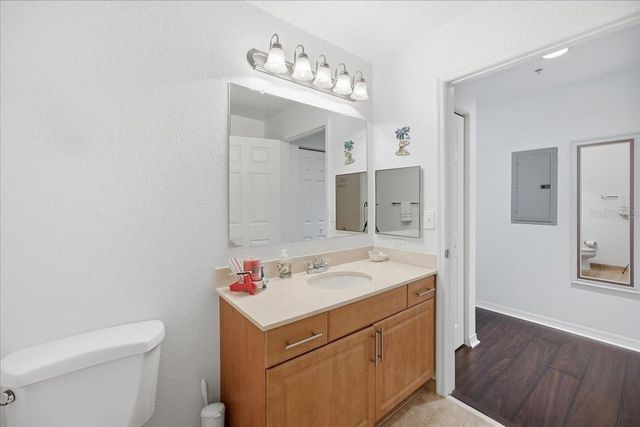 1064 N TAMIAMI TRAIL 1206, Sarasota, FL 34236