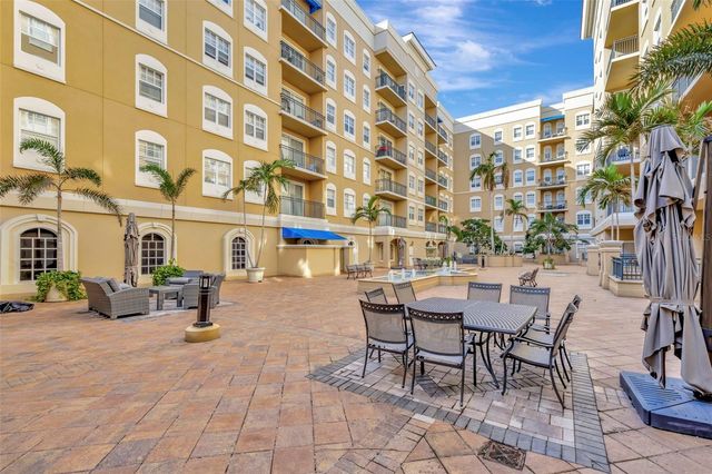 1064 N TAMIAMI TRAIL 1206, Sarasota, FL 34236