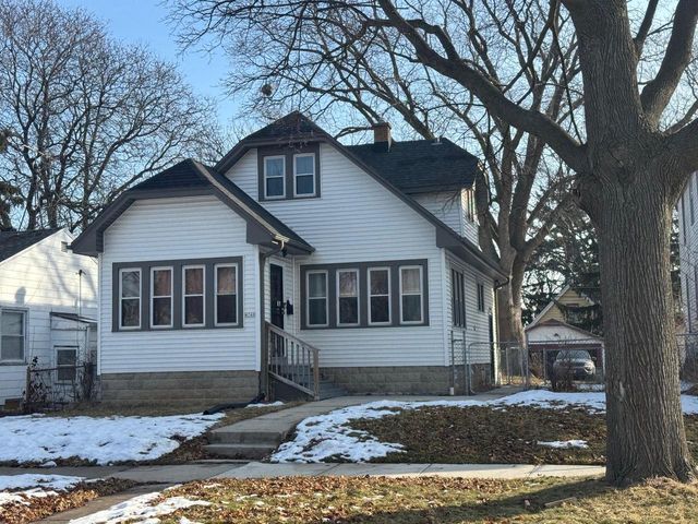 4740 N 30th STREET, Milwaukee, WI 53209
