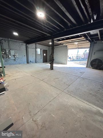 6216 W GIRARD AVE #FRONT, Philadelphia, PA 19151