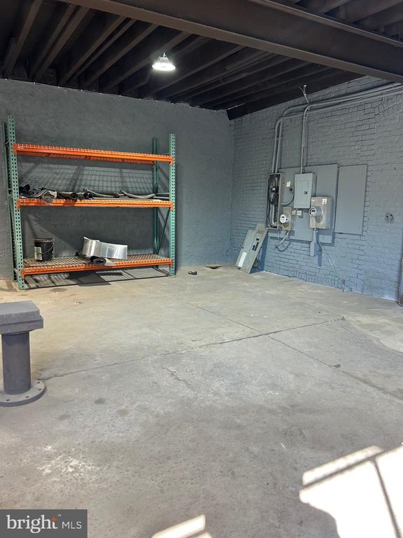 6216 W GIRARD AVE #FRONT, Philadelphia, PA 19151