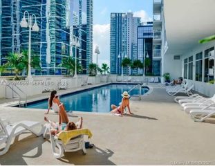 1200 Brickell Bay Dr 3924, Miami, FL 33131