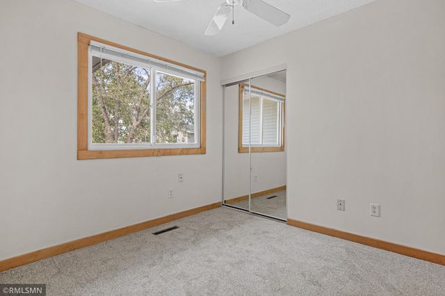 7688 Dunmore Road, Woodbury, MN 55125