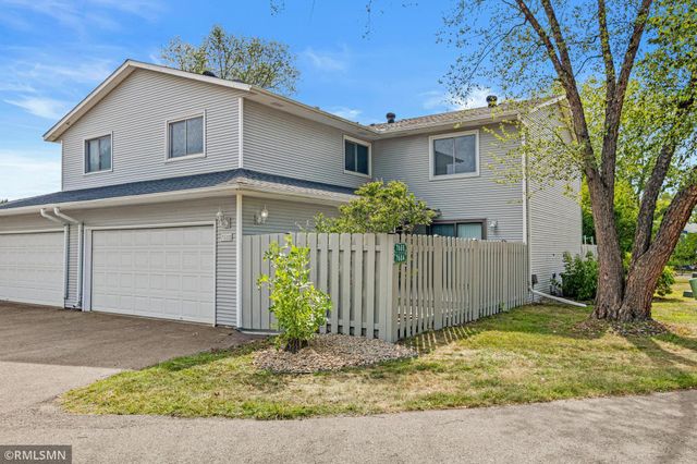 7688 Dunmore Road, Woodbury, MN 55125