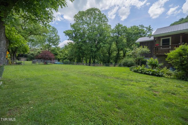 17088 North Fork River Road, Abingdon, VA 24210