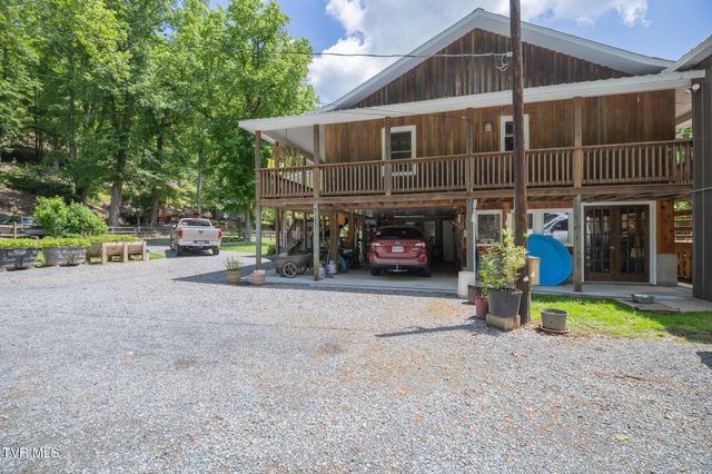 17088 North Fork River Road, Abingdon, VA 24210