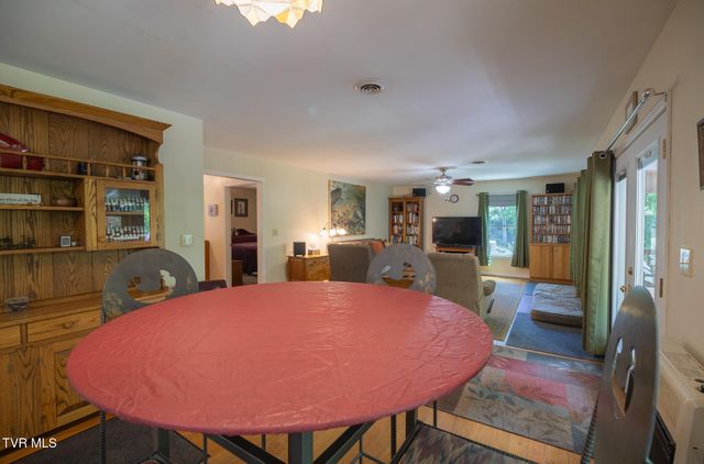 17088 North Fork River Road, Abingdon, VA 24210