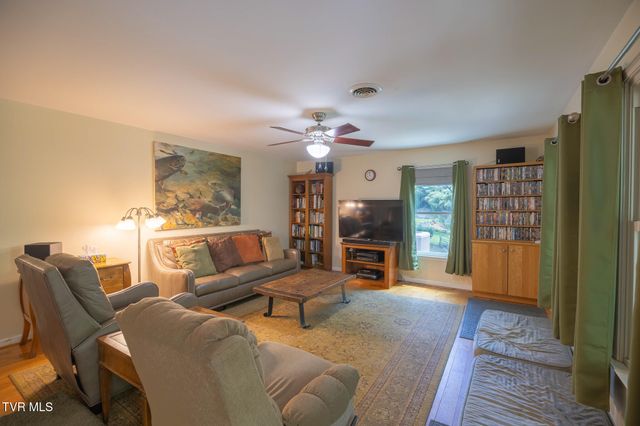 17088 North Fork River Road, Abingdon, VA 24210