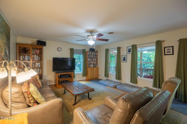 17088 North Fork River Road, Abingdon, VA 24210