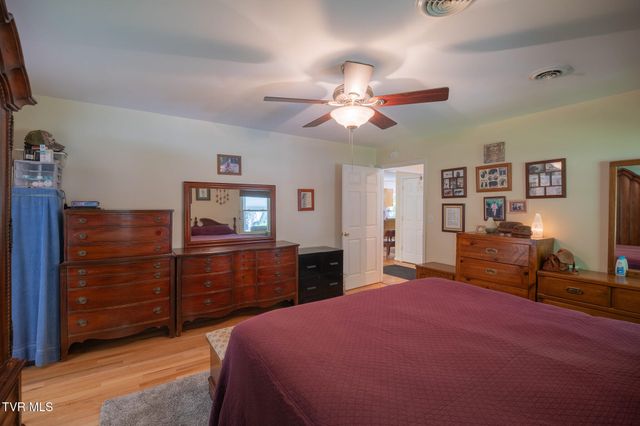 17088 North Fork River Road, Abingdon, VA 24210