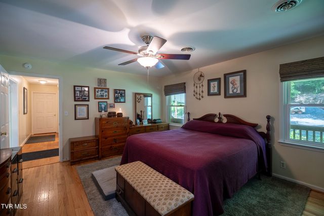 17088 North Fork River Road, Abingdon, VA 24210
