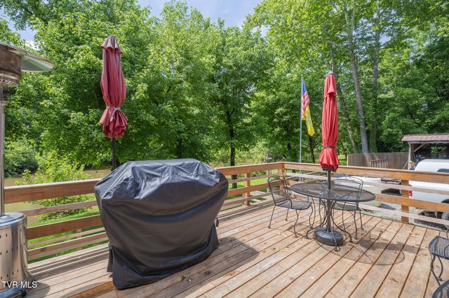 17088 North Fork River Road, Abingdon, VA 24210