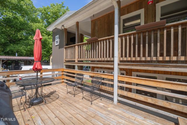 17088 North Fork River Road, Abingdon, VA 24210