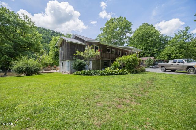 17088 North Fork River Road, Abingdon, VA 24210