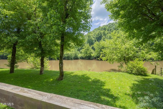 17088 North Fork River Road, Abingdon, VA 24210