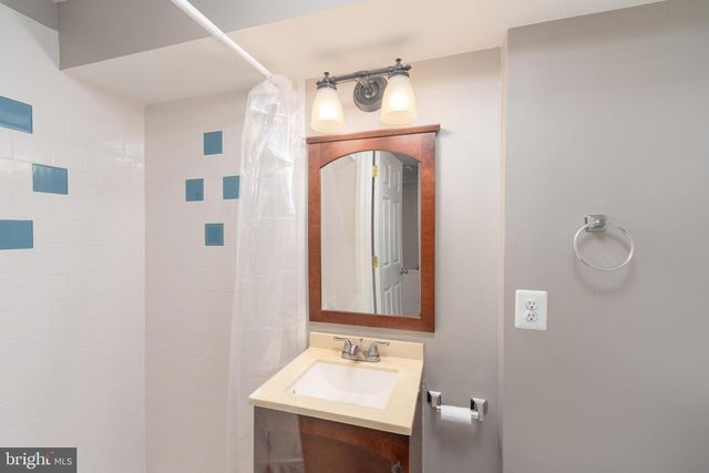 1825 LIGHT ST, Baltimore, MD 21230