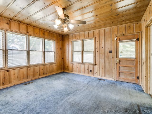 2812 W 37th Place, Tulsa, OK 74107