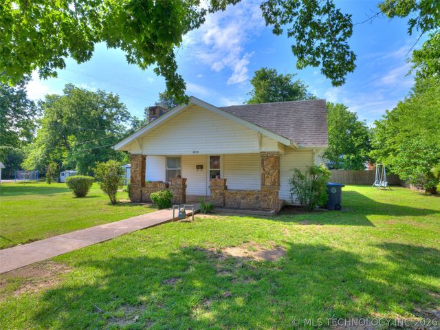 2812 W 37th Place, Tulsa, OK 74107