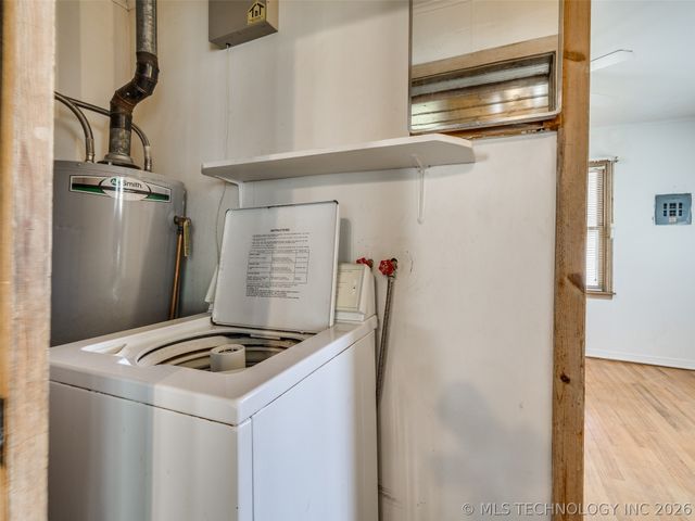 2812 W 37th Place, Tulsa, OK 74107