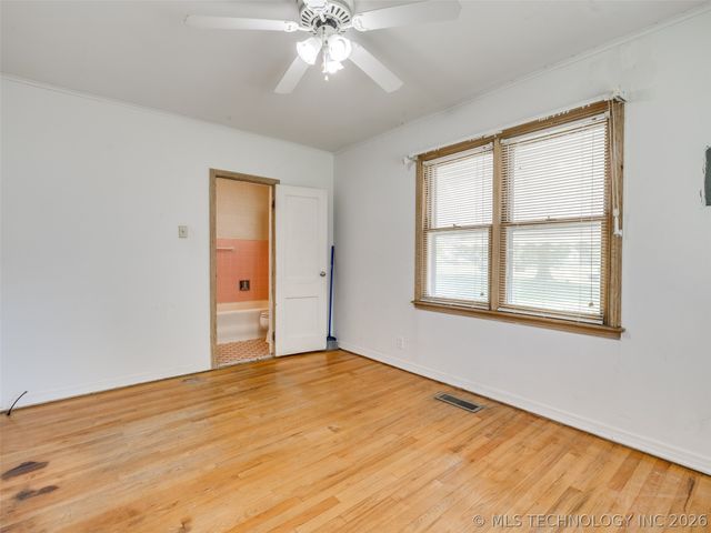 2812 W 37th Place, Tulsa, OK 74107