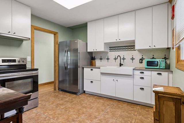 5950 Upton Avenue S, Minneapolis, MN 55410