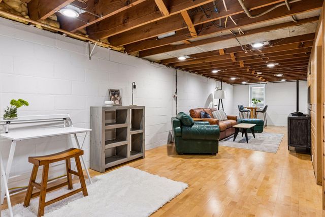 5950 Upton Avenue S, Minneapolis, MN 55410