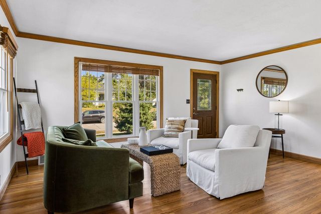 5950 Upton Avenue S, Minneapolis, MN 55410