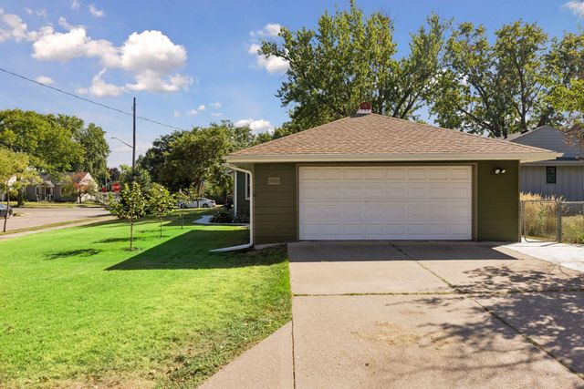 5950 Upton Avenue S, Minneapolis, MN 55410