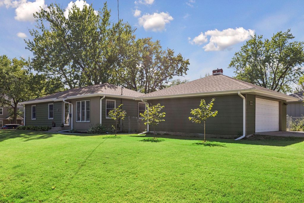 5950 Upton Avenue S, Minneapolis, MN 55410 — photo 2