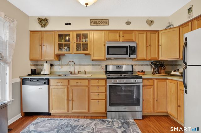 1 Riverview Drive B, East Windsor, CT 06088