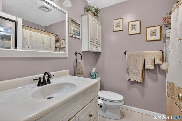 1 Riverview Drive B, East Windsor, CT 06088