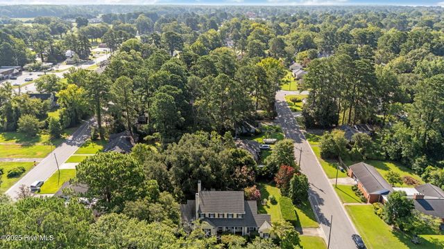 1301 Summit Avenue, Washington, NC 27889