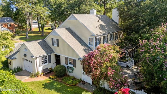 1301 Summit Avenue, Washington, NC 27889
