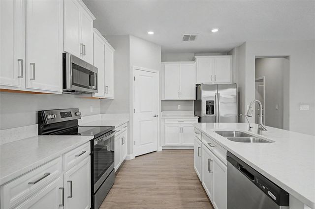 31603 MAGNA GULF LOOP, San Antonio, FL 33576
